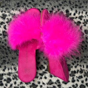 Pink Malvados Fuzzy Wedged Slides